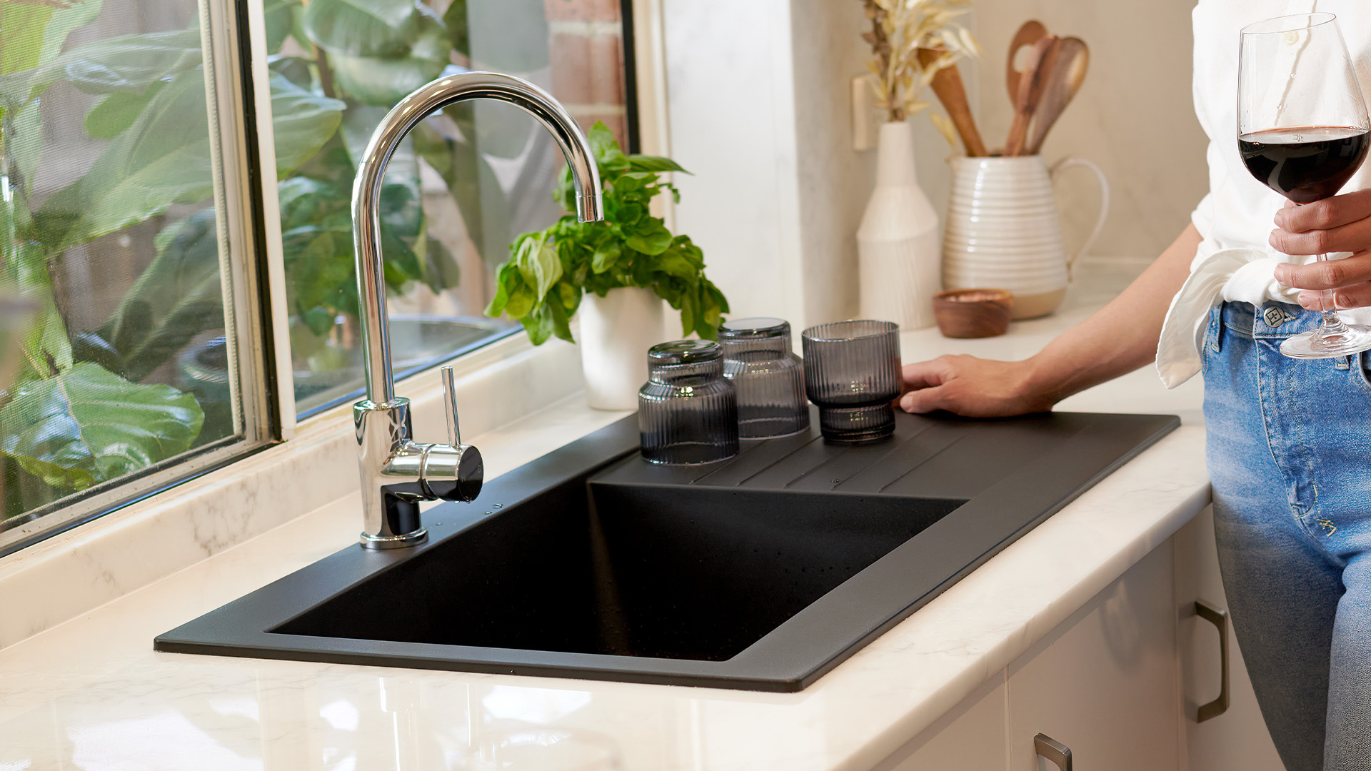 How To Choose The Right Size For Your Kitchen Sink
